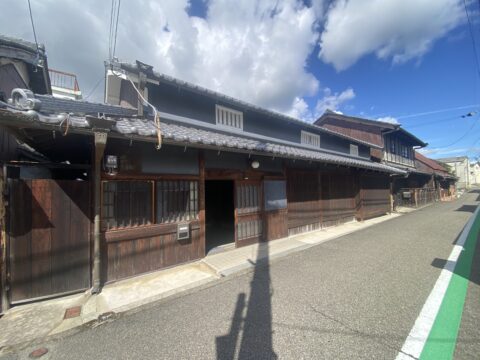 detached 御所市名柄