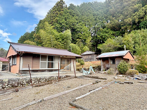 detached 下北山村池峰